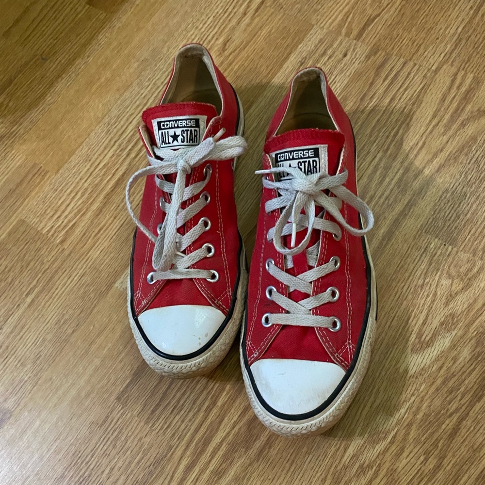 Red Converse Men’s 8 / Women’s 10